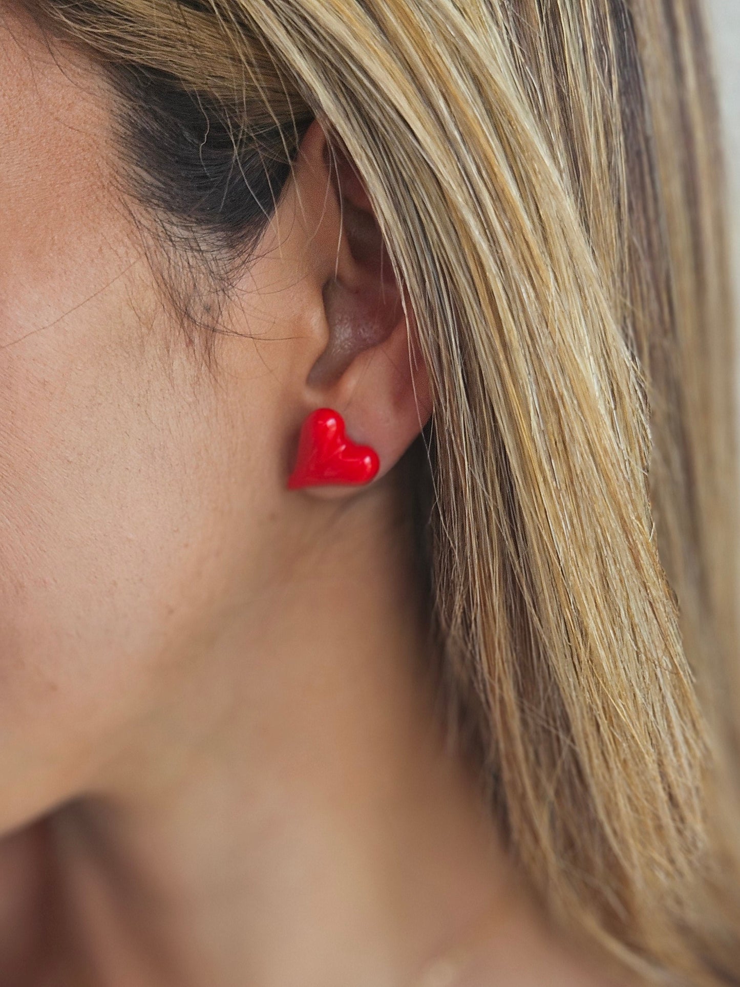 Minimalist Gold and Red Heart Earrings – Cute & Stylish Design