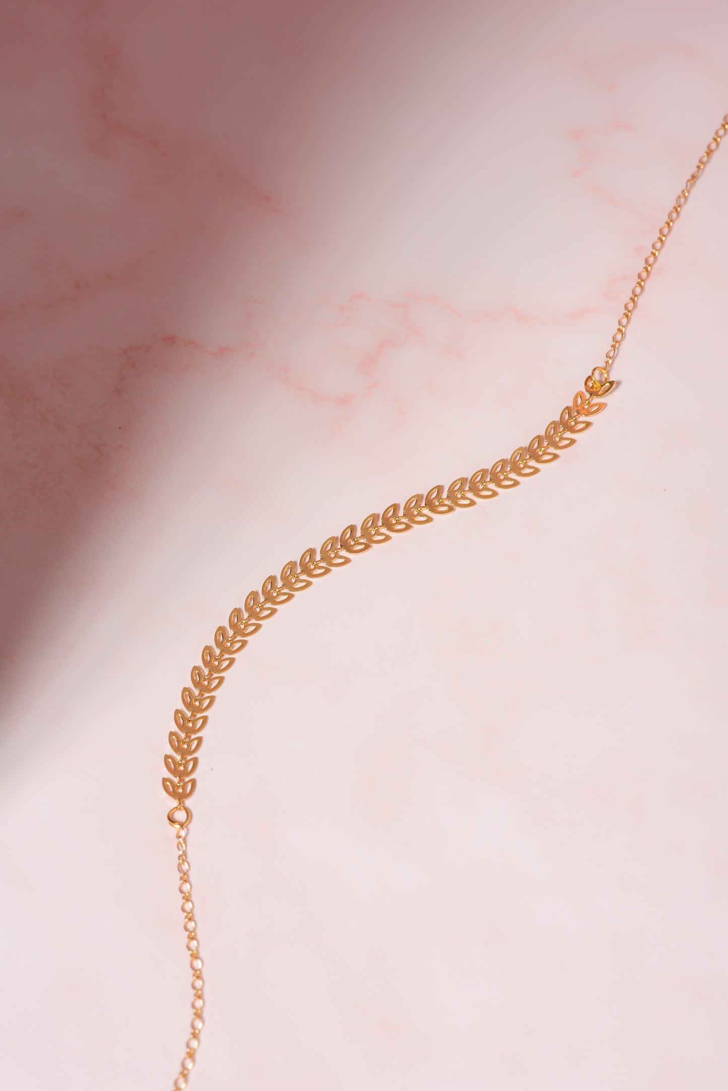 Leaf Choker