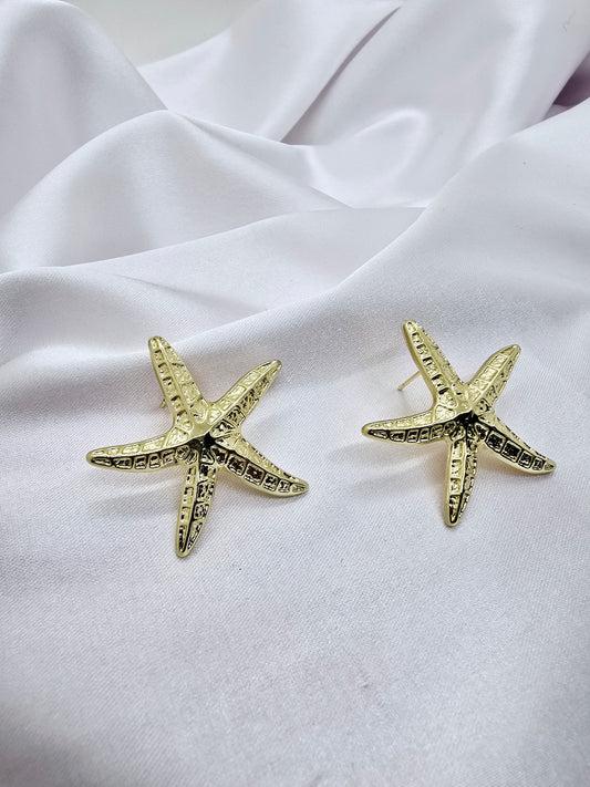 24K Gold Starfish Stud Earrings – Minimalist Ocean Jewelry