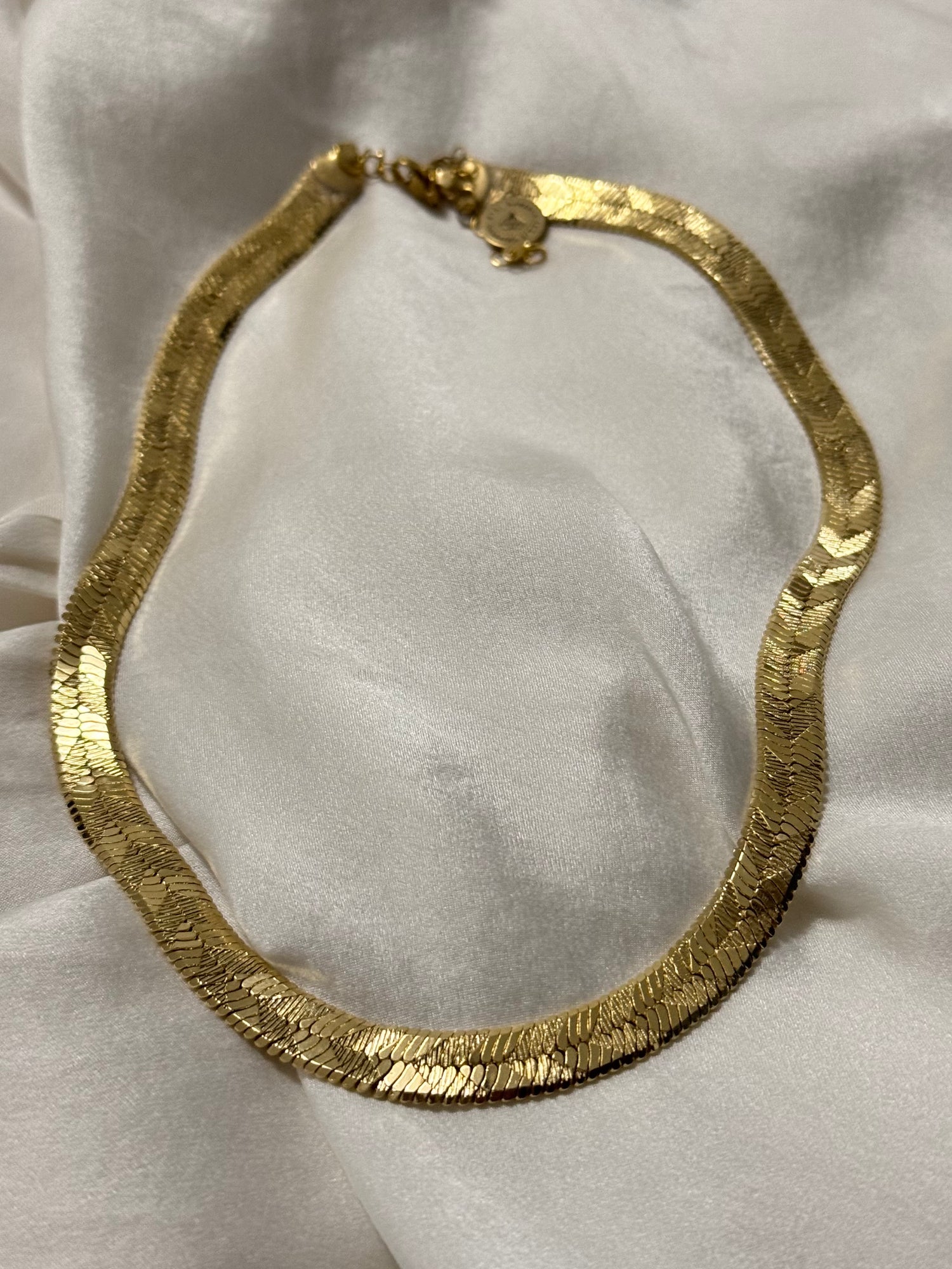 High-Shine 24K Gold Chain – Perfect for Layering & Statement Looks