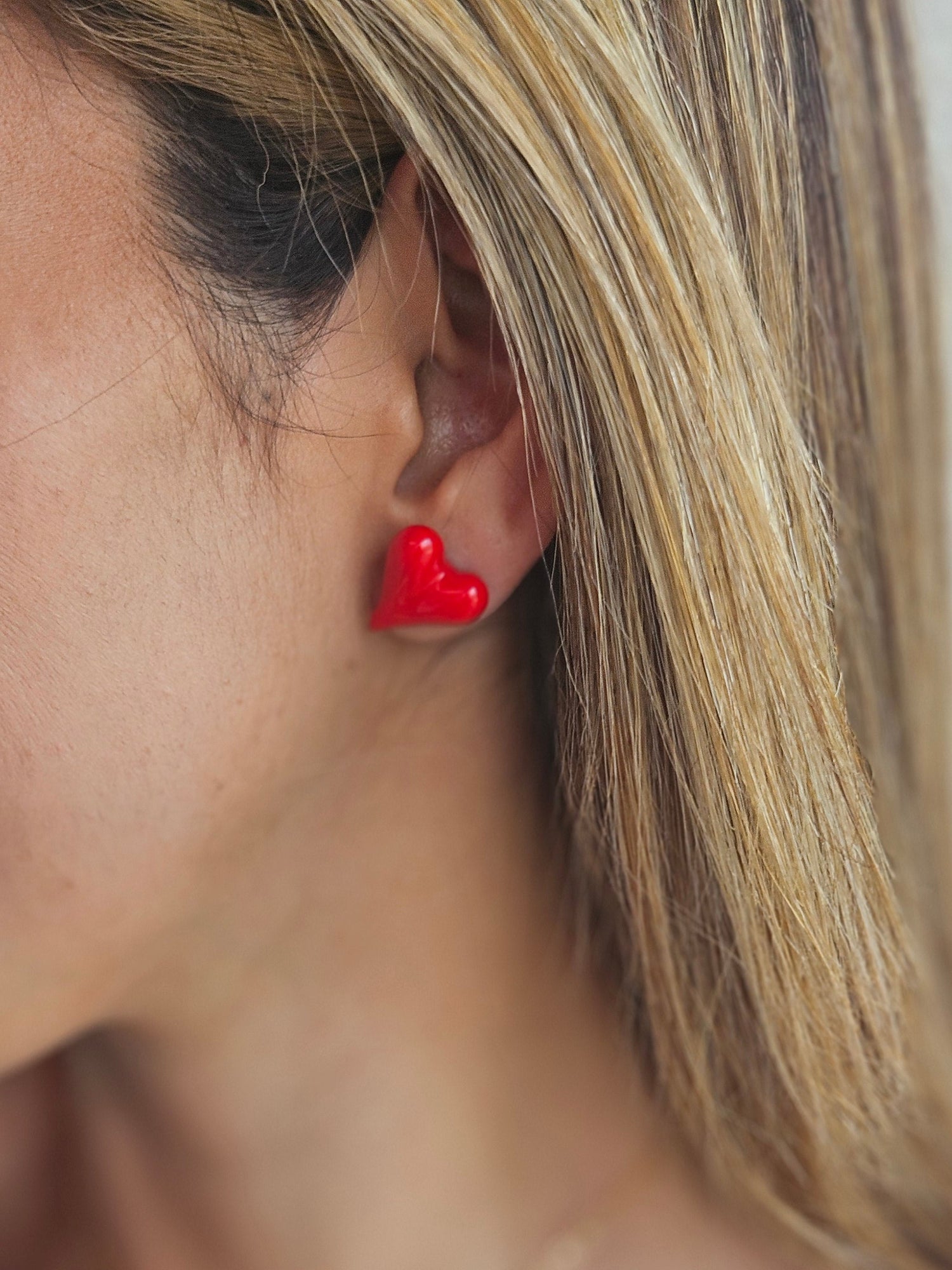 Minimalist Gold and Red Heart Earrings – Cute & Stylish Design